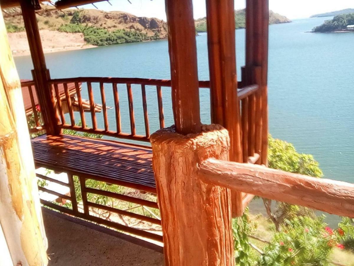Borac Bay Bungalows Hotel And Resort Buitenkant foto