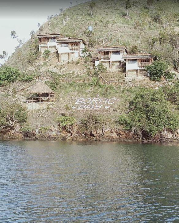 Borac Bay Bungalows Hotel And Resort Buitenkant foto